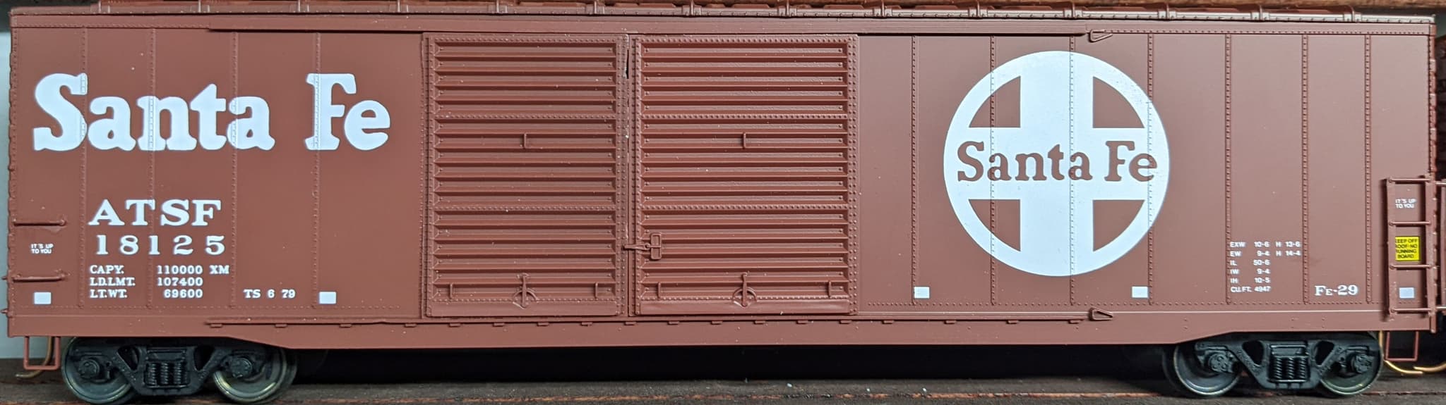 ATSF 18125Box Car by Pacific rails